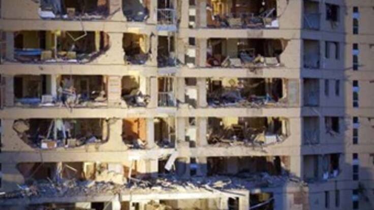 Un carro bomba causa 54 heridos y daños en España