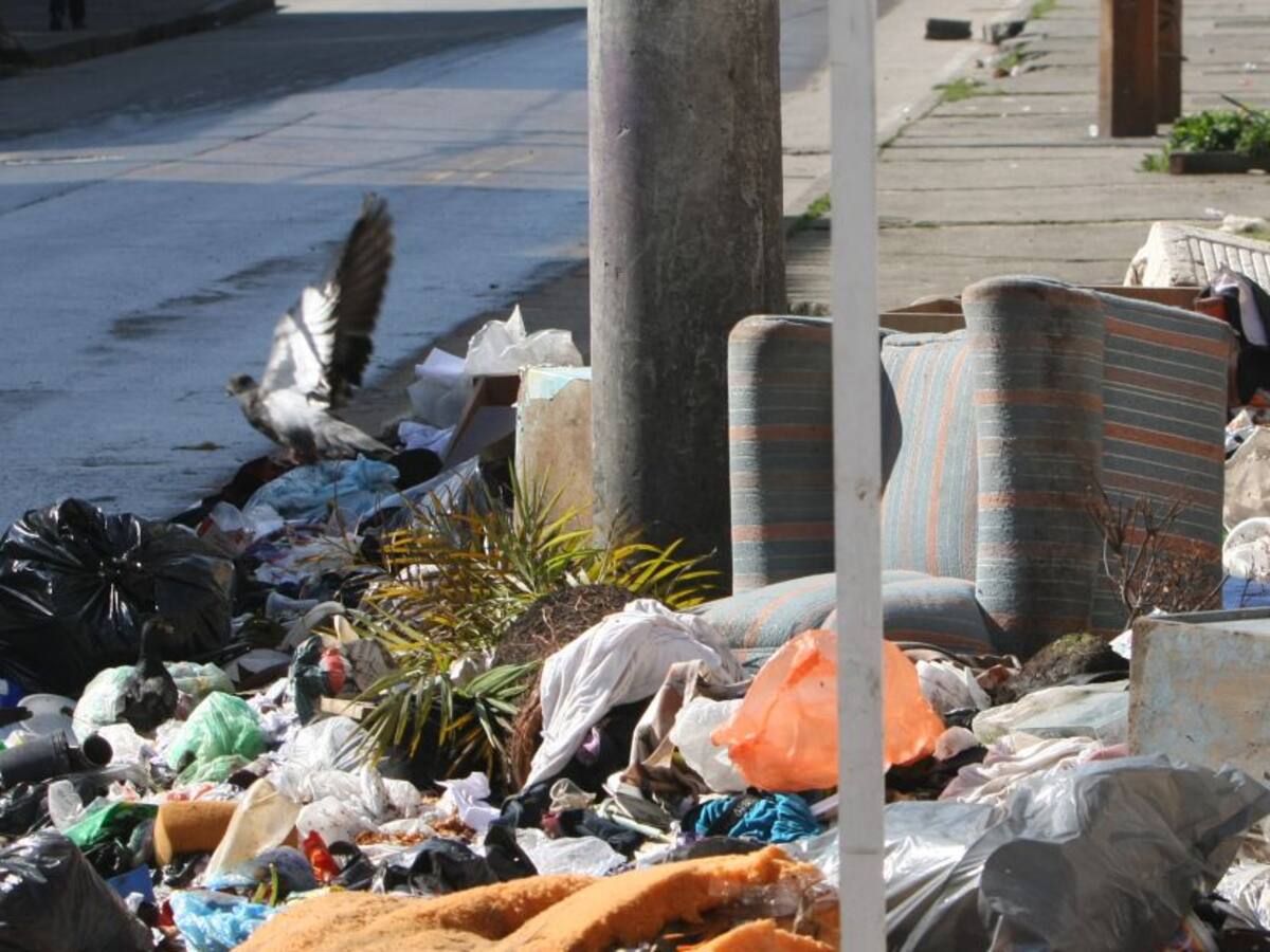 En Dosquebradas se adelanta la jornada de limpieza de residuos especiales