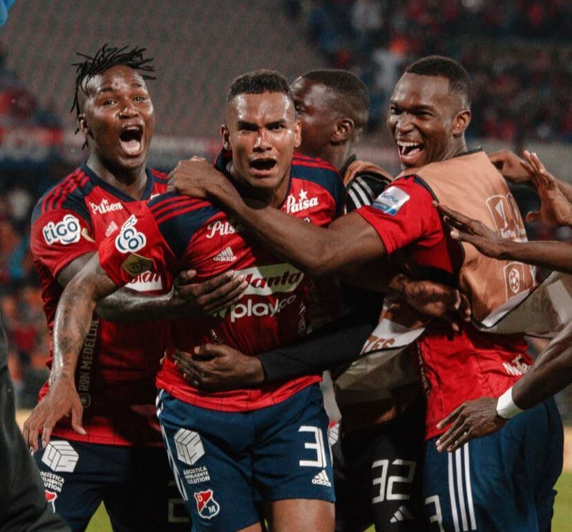 Jhon Palacios jugador de Independiente Medellín en la celebración del ante Nacional en la Liga 2025-II/ @dimoficialcom