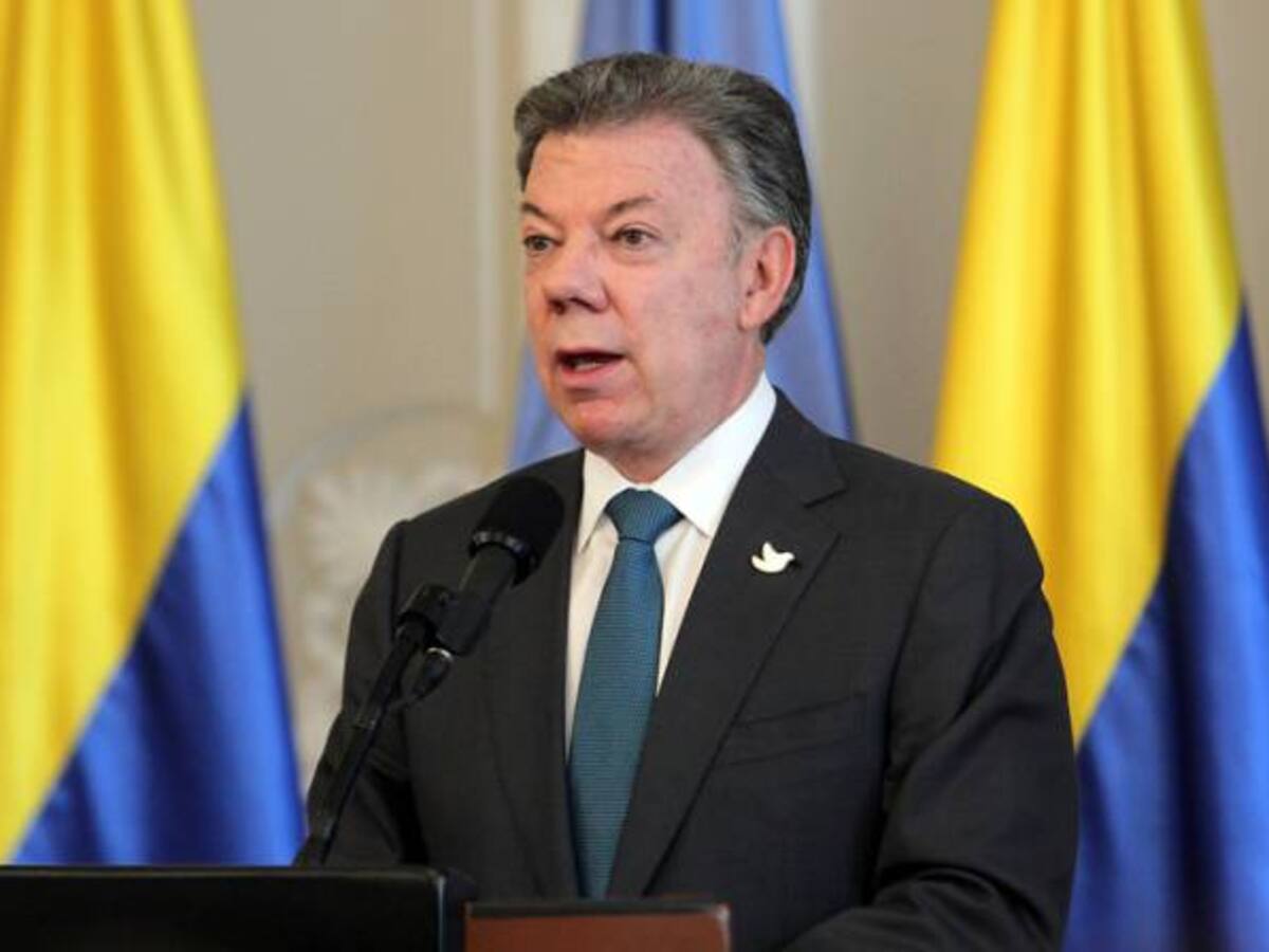 Maduro no juega limpio con las elecciones en Venezuela: Santos