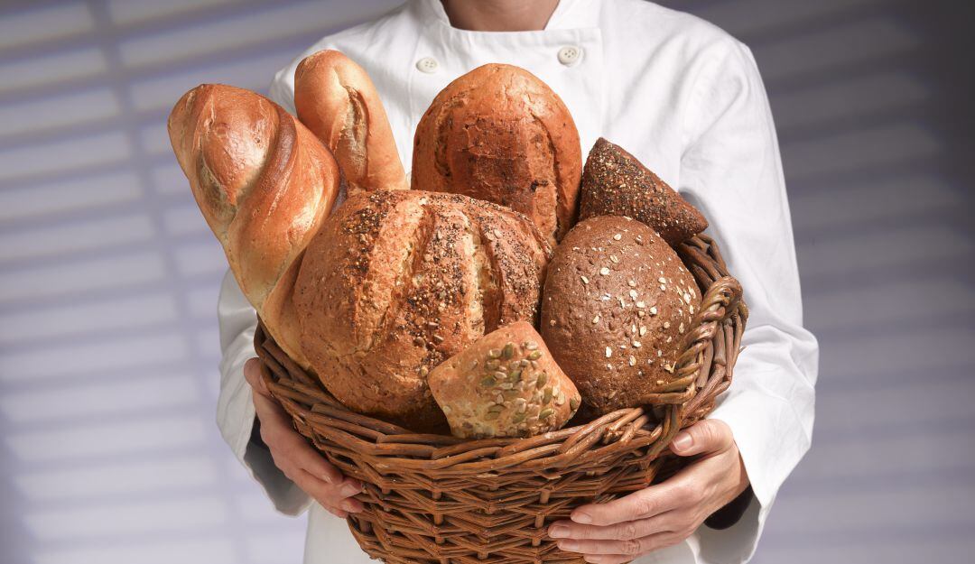 ¿Mito o realidad? ¿Es malo comer pan caliente?