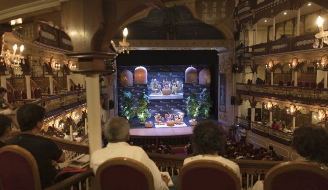 La autora chilena Isabel Allende es una de las invitadas especiales