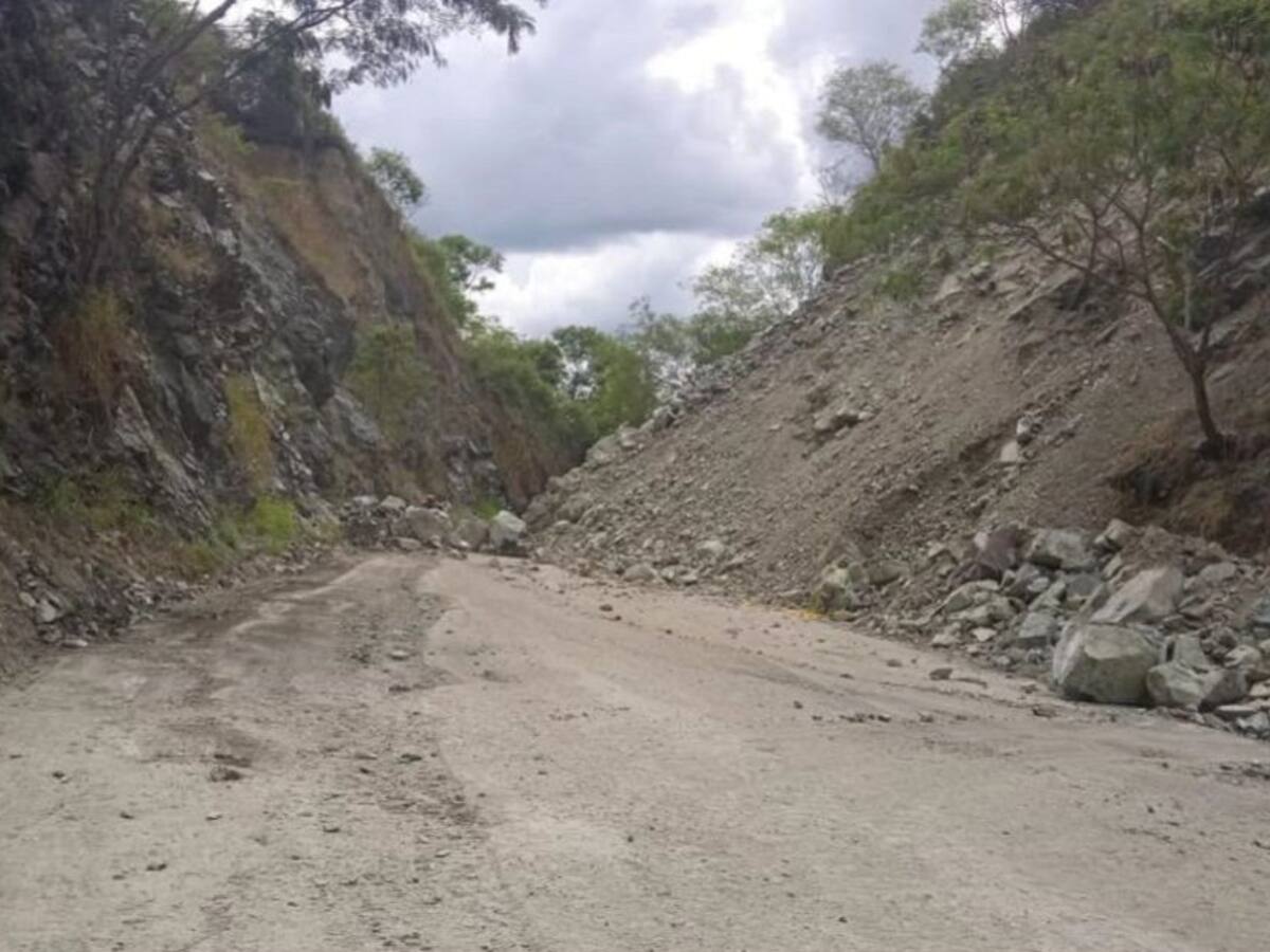Diez municipios afectados por derrumbe en Bolívar, Valle