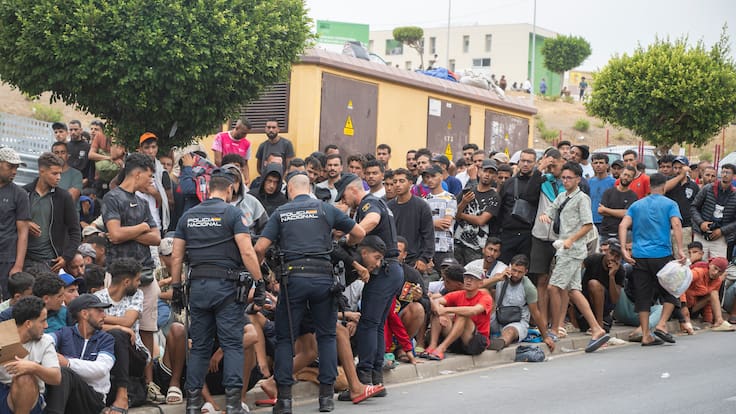 Gobierno español es traidor, no defienden la patria y dejan entrar invasores: Habitante de Ceuta