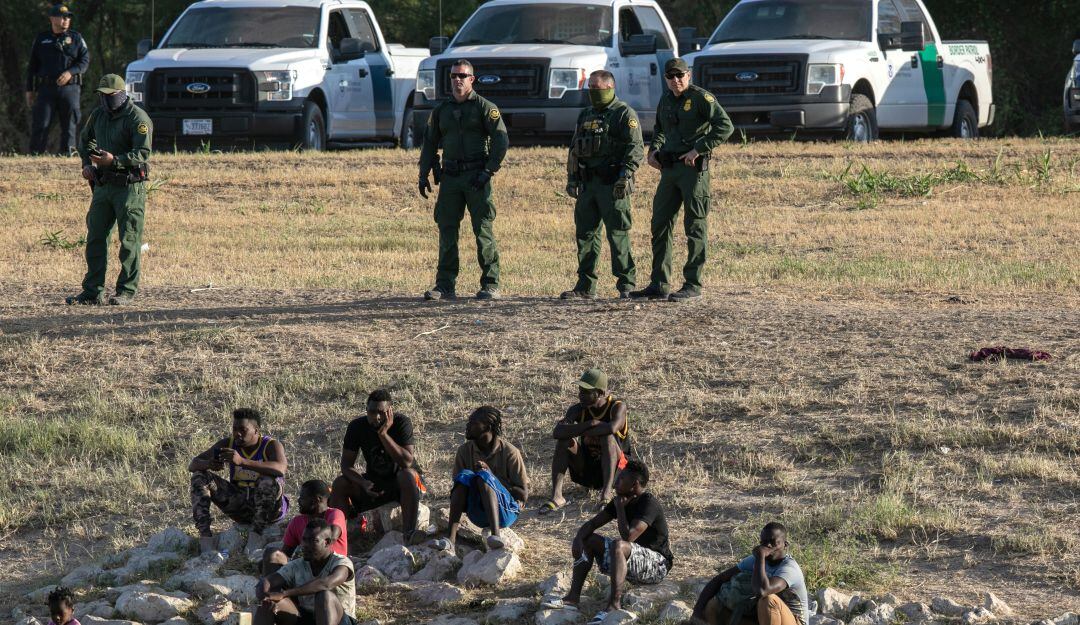 Migrantes haitianos en la frontera