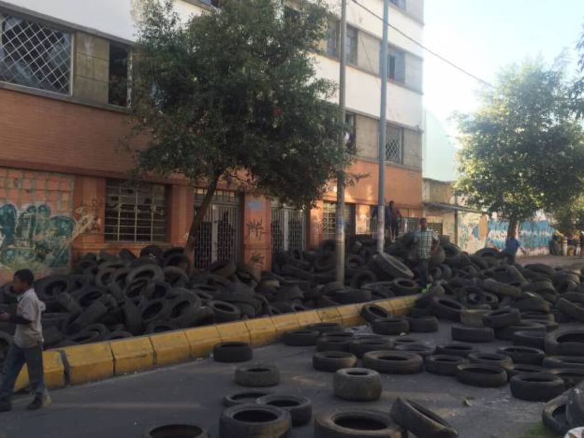 Desplazados se toman de nuevo un predio en el centro de Bogotá