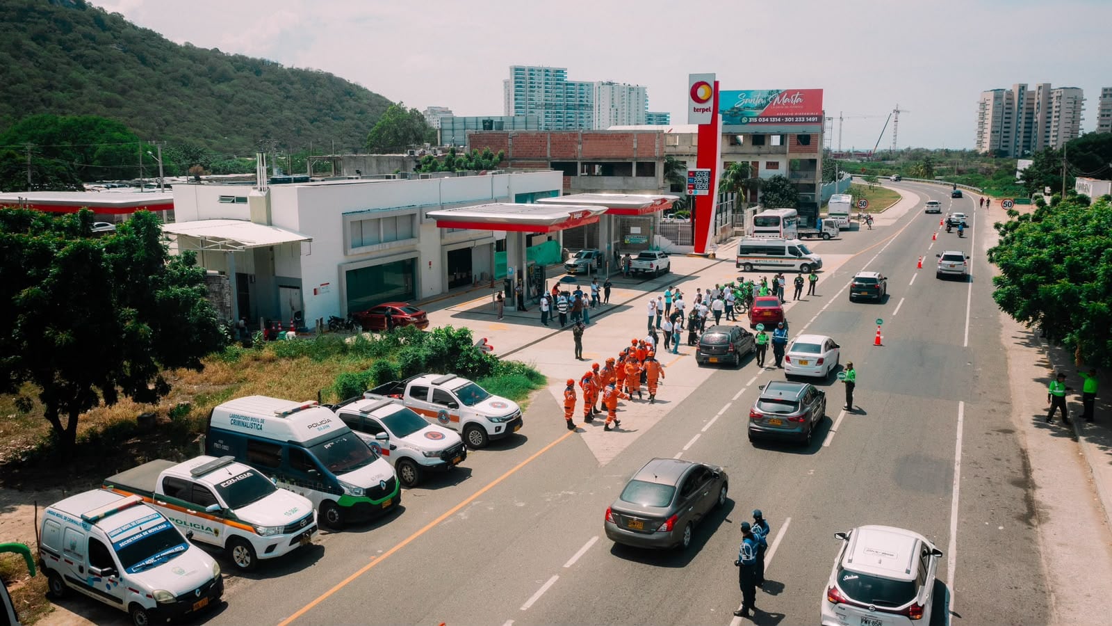 El dispositivo se concentró en la estación de servicio Bomba Zuca. Foto: Alcaldía de Santa Marta