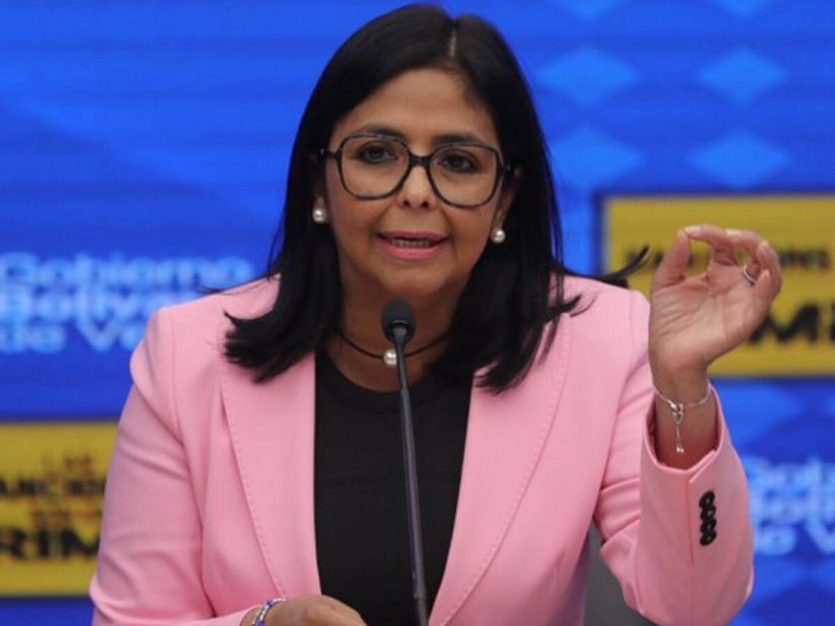 Delcy Rodríguez reprocha a Martha Lucía Ramírez por acusaciones a Maduro