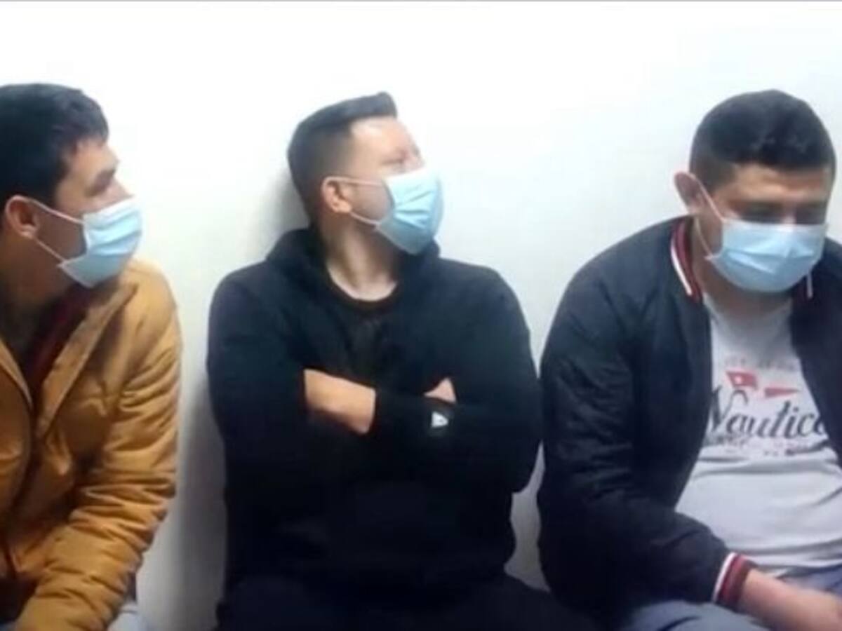 Tres policías fueron Judicializados por llevar panfletos alusivos al ELN