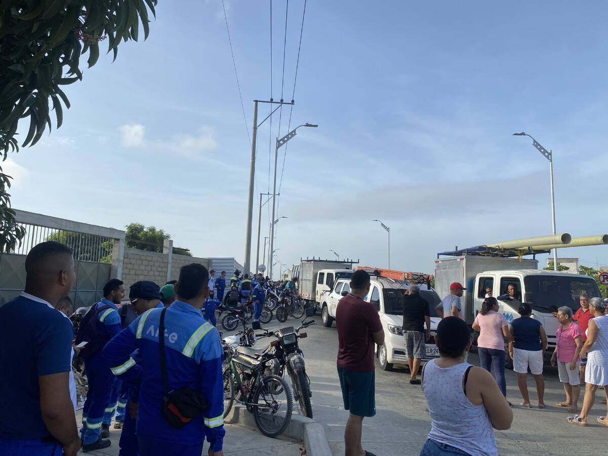 Bloqueos de vías en el sur de La Guajira por cortes de energía