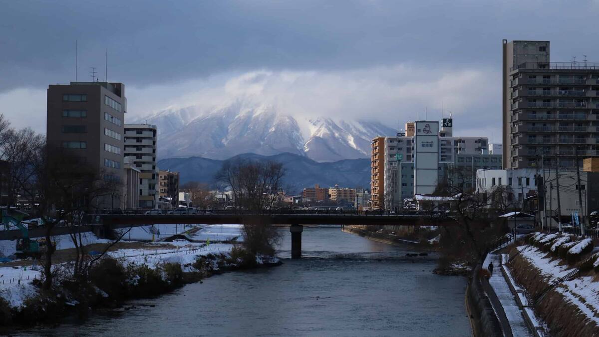 Japón emite una alerta de un posible tsunami tras un sismo de magnitud 6,7 en el mar