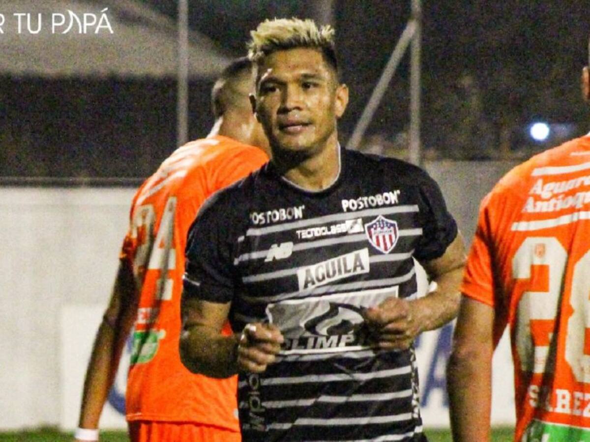 Envigado rescató un punto en el final ante un Junior que le faltó ambición