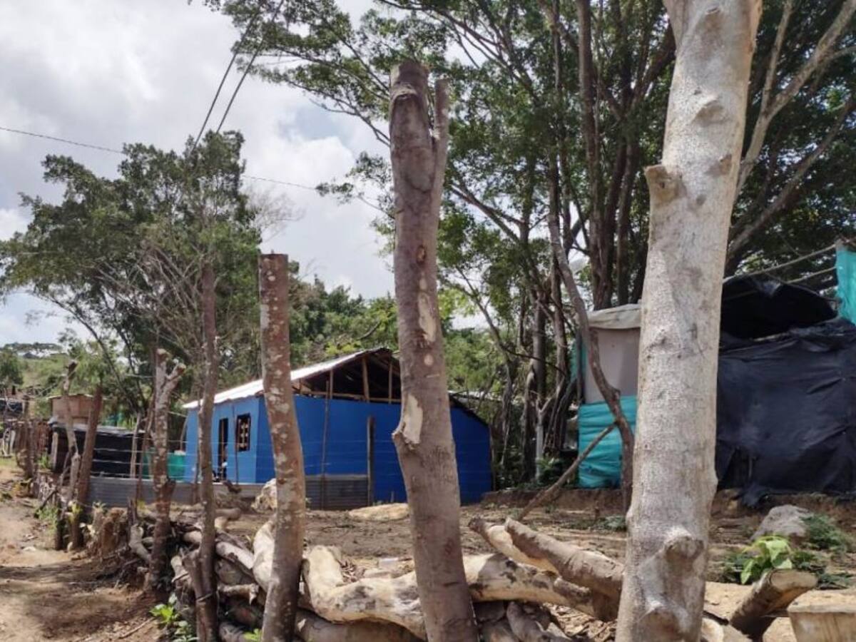 Sin soluciones no nos vamos: habitantes en Cerros de Albornoz