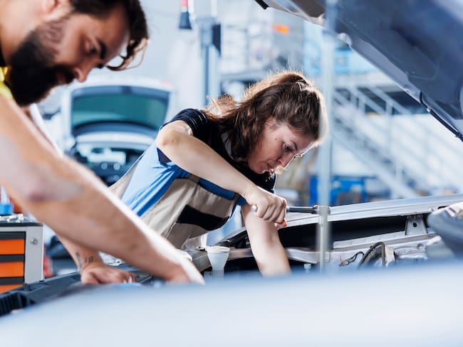 Reparación de carro (Getty Images).