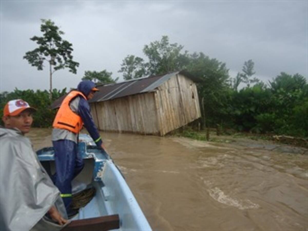 Diez mil personas damnificadas por inundaciones en Puerto Guzmán, Putumayo