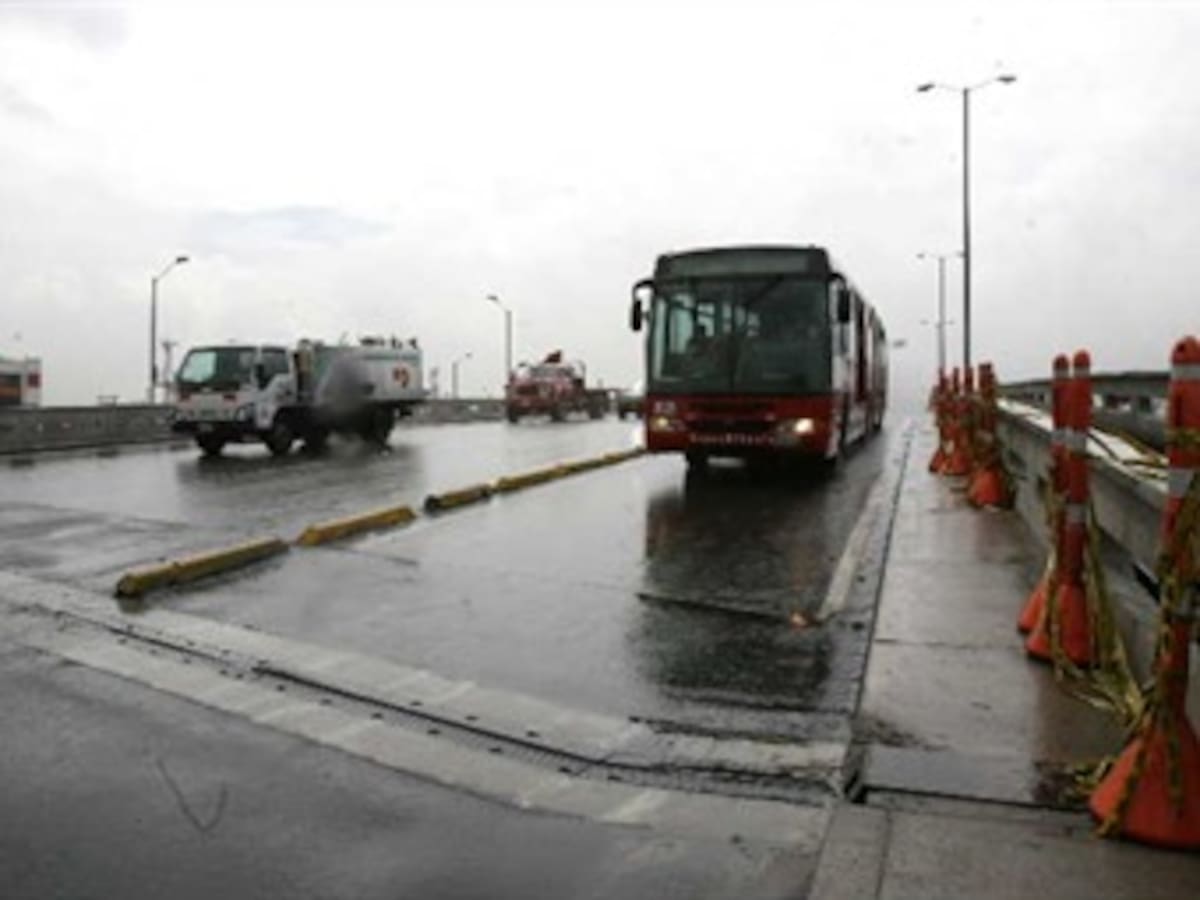 Entregan obras de reparación del puente de la Av. de las Américas con carrera 68