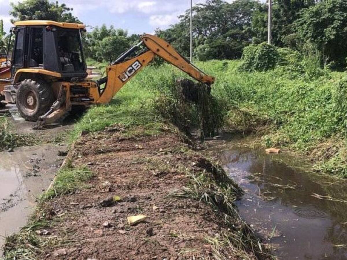 En Cartagena van 30 canales y vías intervenidas para evitar inundaciones