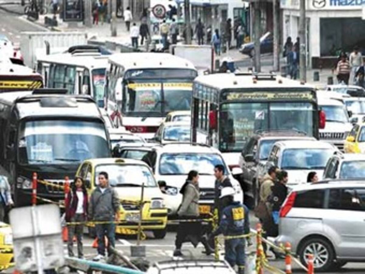 Transportadores molestos con la Alcaldía de Bogotá por desorden en la carrera Séptima