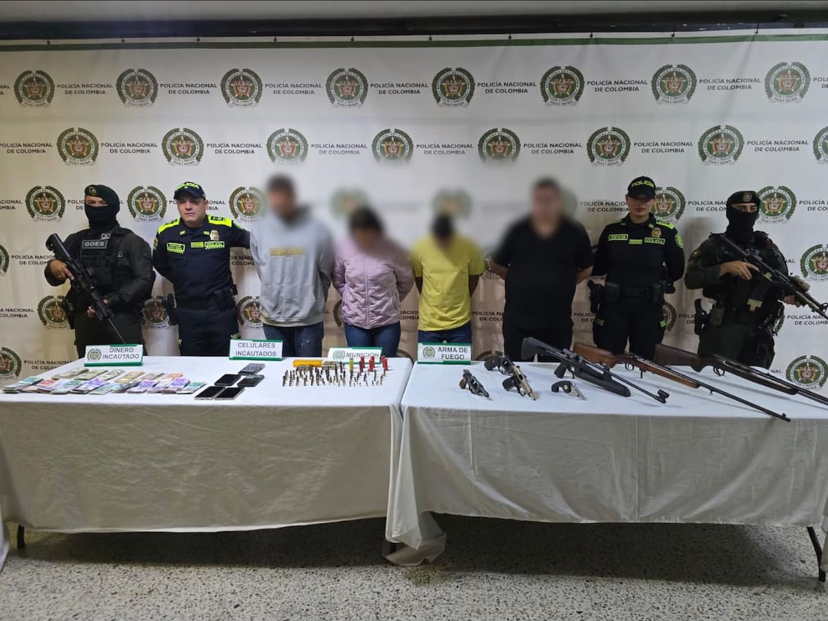 9 capturados por traficar armas desde EE.UU. al Ejército Gaitanista y bandas de Antioquia