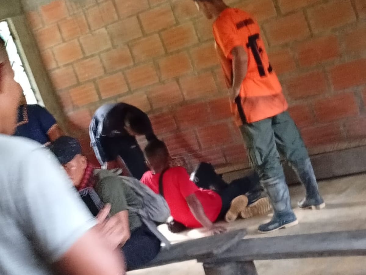 Denuncian castigo a indígena por abrir un salón de clases en Mutatá