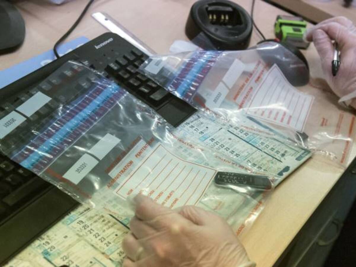 Para evitar delitos, bloquearán señal de celulares en las cárceles