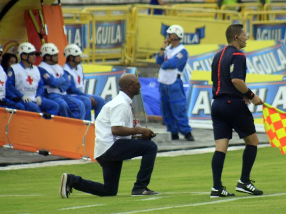 La 'Sombra' Durán deja la dirección técnica del Atlético Huila