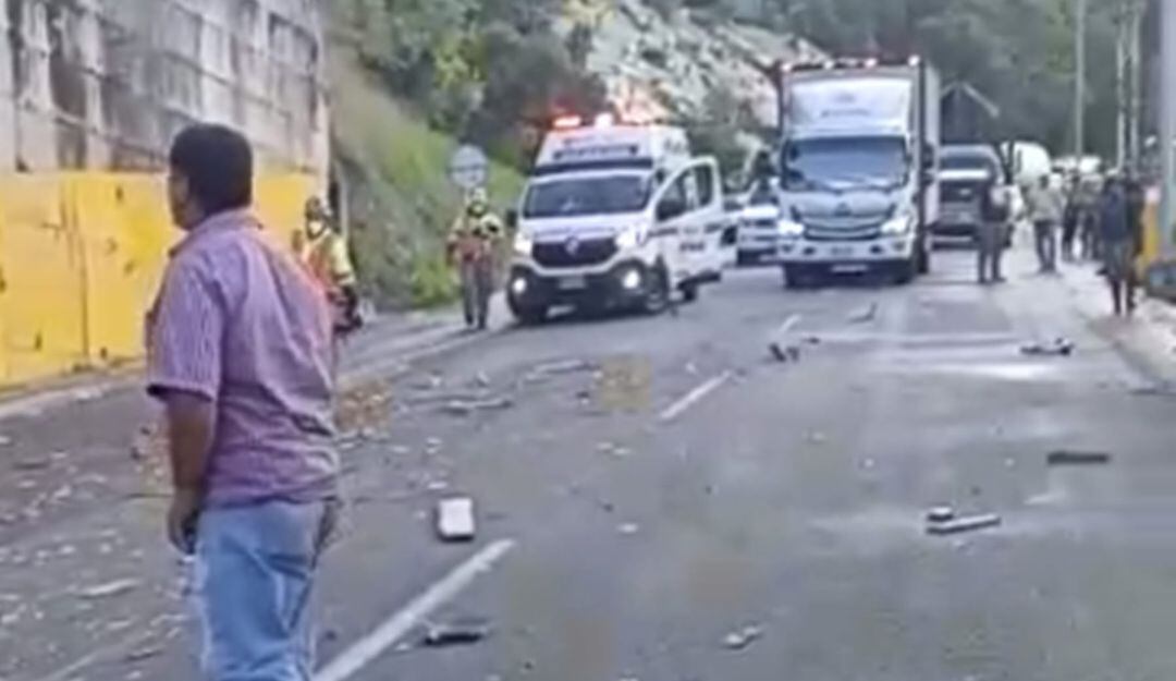 Accidente en la vía Alto de la Línea - Cajamarca 