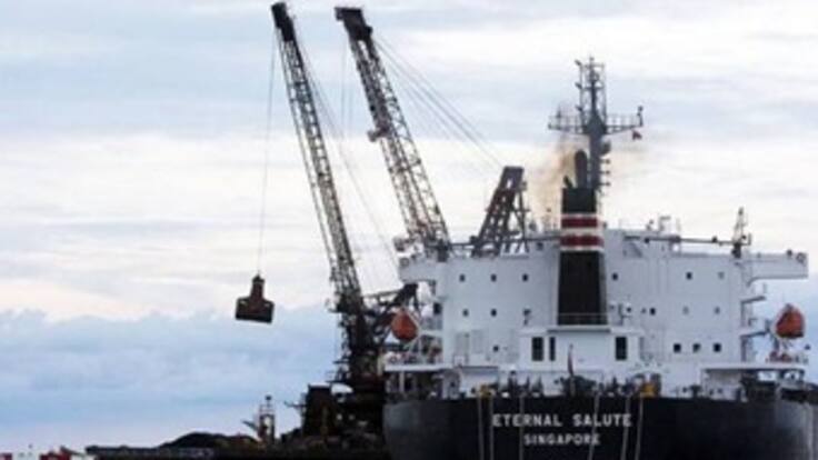 Gobierno suspende operación de cargue de carbón de Drummond en Santa Marta