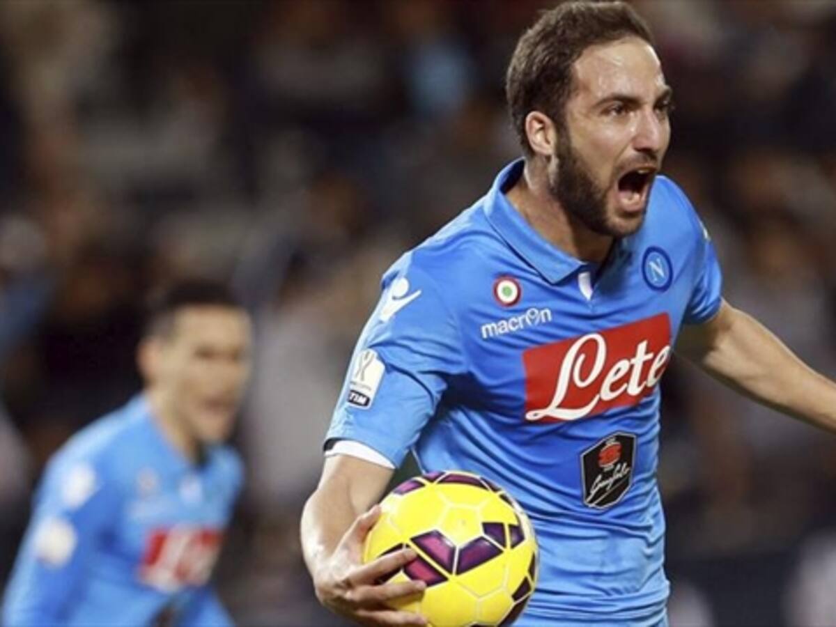 Nápoles gana la Supercopa de Italia tras una larga sesión de penales