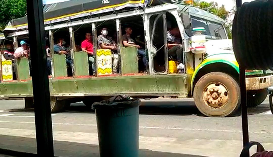 Cultivadores de coca marcharon en el sur del Cauca rechazando fumigaciones