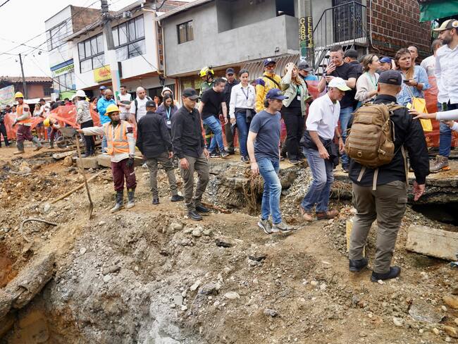 Atención de emergencia en Santa Cruz. Foto: Alcaldía de Medellín