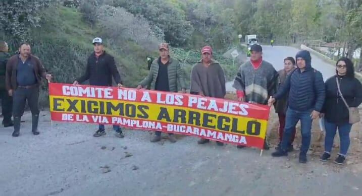 Bloqueos en la vía Pamplona-Bucaramanga
