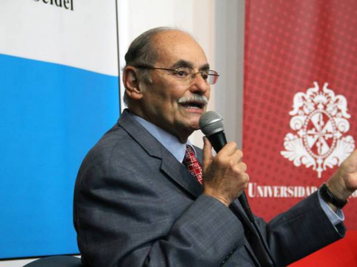 Horacio Serpa anuncia que estará un mes en silencio