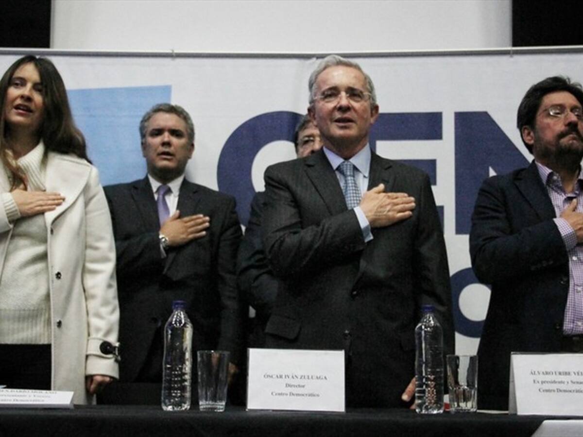 En carta a Trump y Clinton, Centro Democrático critica los acuerdos de La Habana