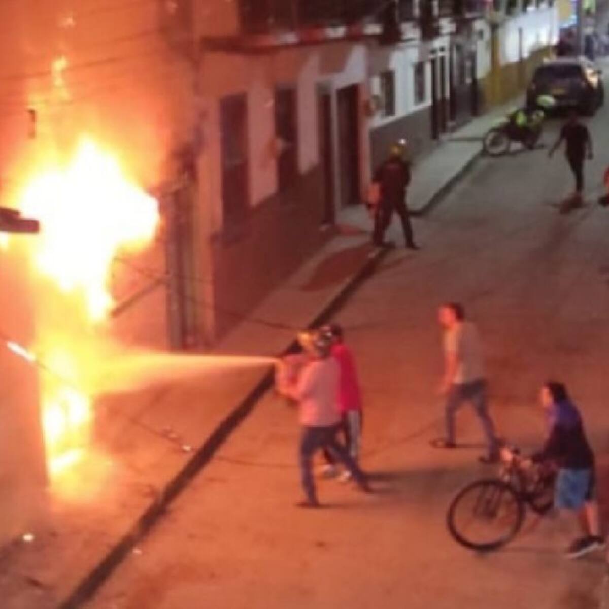 Una vivienda destruida y dos más afectadas balance del incendio en Salamina