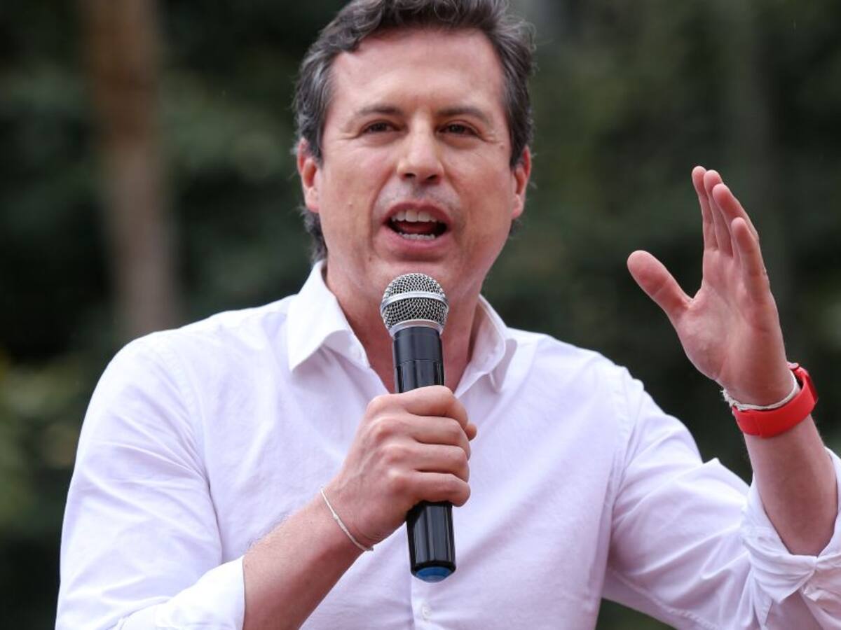 Extradición no puede ser un premio: Juan Manuel Galán