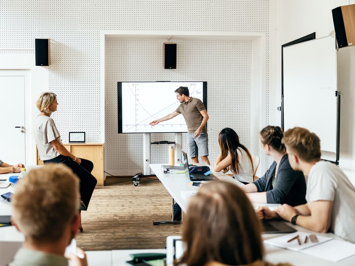 10 carreras en Barranquilla que vale menos de 5 millones de pesos semestre 2025: ¿Dónde estudiarlas?