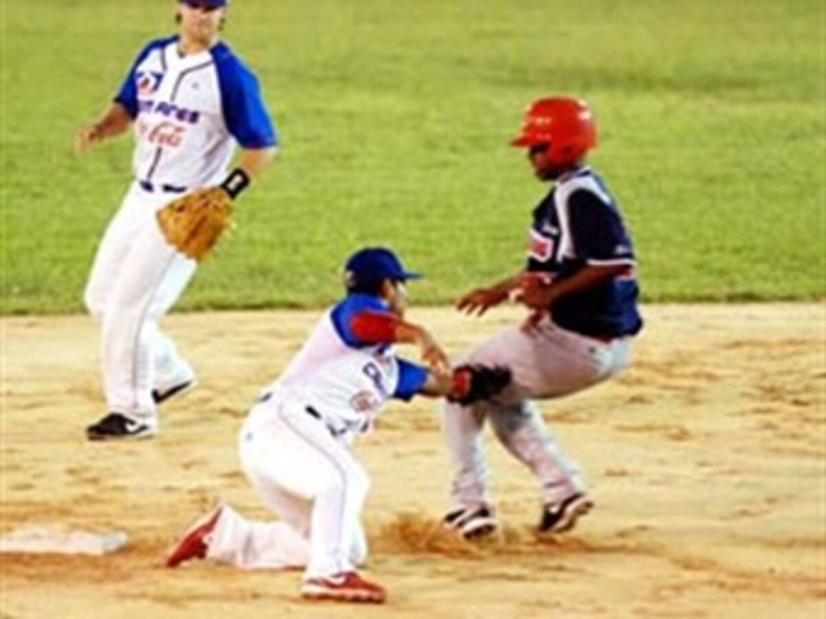 Caimanes de Barranquilla, a una victoria del título del béisbol Colombiano