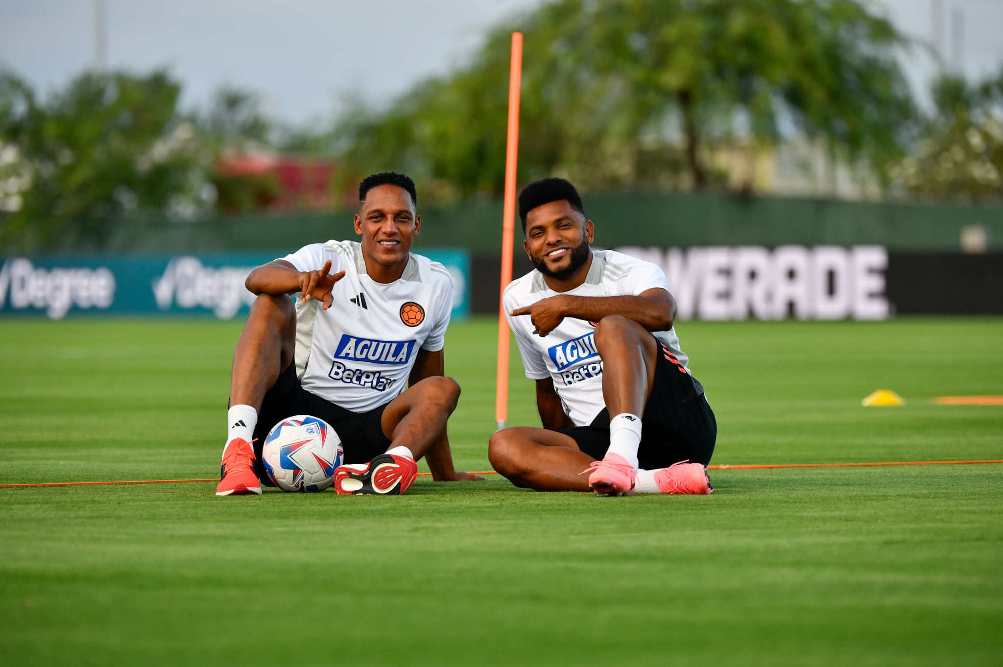 Yerry Mina junto a Miguel Borja en la Selección Colombia / FCF
