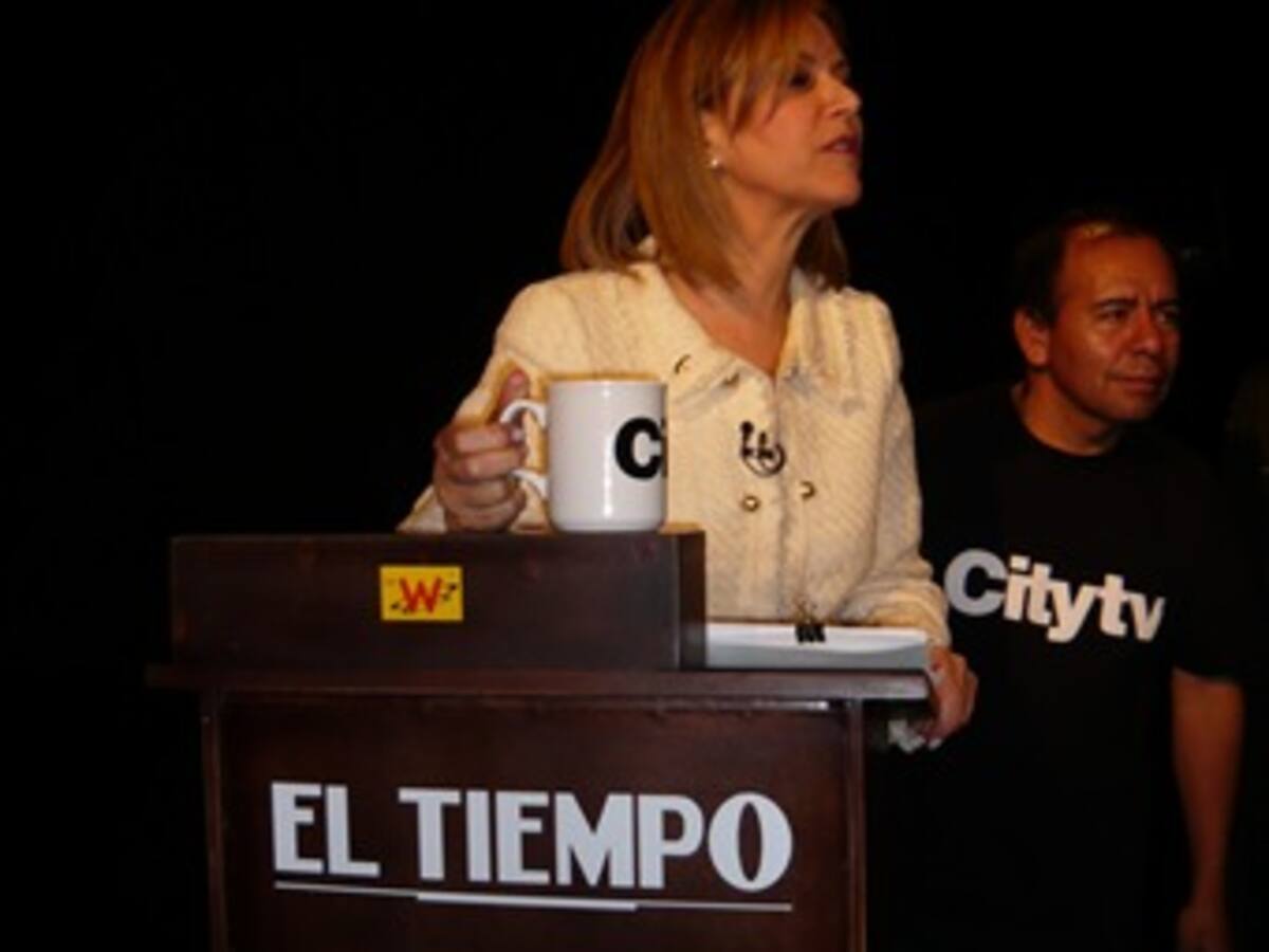 Noemí Sanín afirma que no trabaja por encuestas