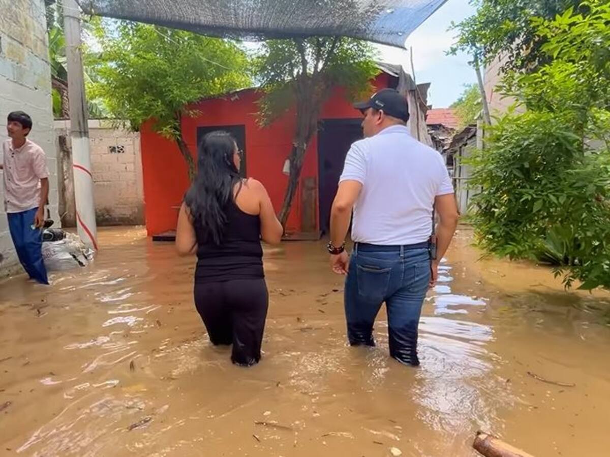 Aumentan los damnificados por el desbordamiento del rio Magdalena en Honda, Tolima