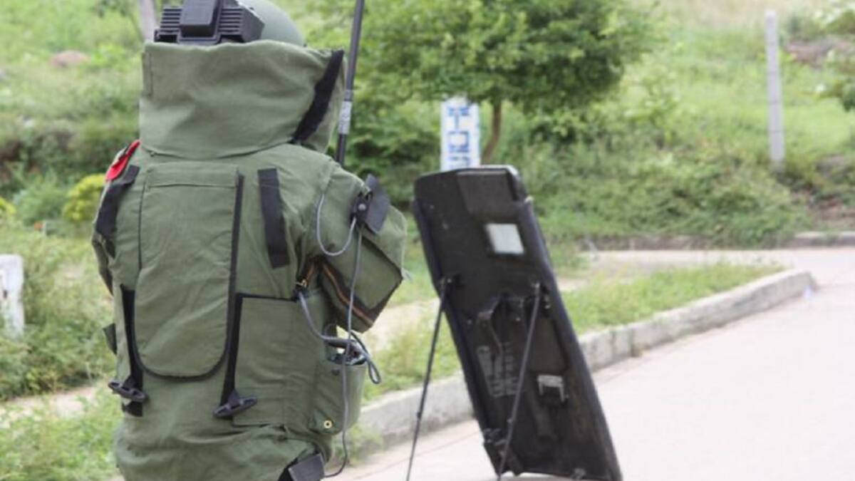 Desactivan vehículo con explosivos y armas cerca a la alcaldía de Tuluá