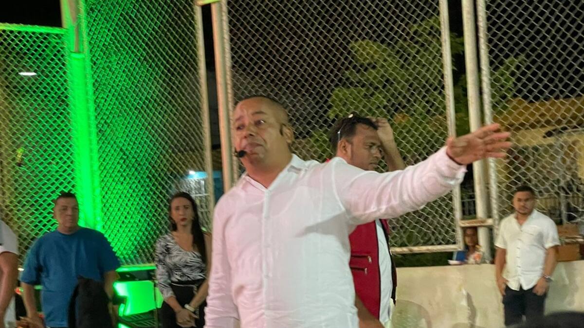Alcalde de Santa Rosa lanza ‘Sapéame y te pago’, inspirada en el liderazgo de Bukele