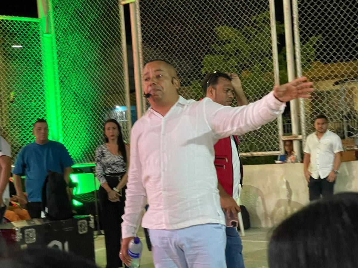 Alcalde de Santa Rosa lanza ‘Sapéame y te pago’, inspirada en el liderazgo de Bukele