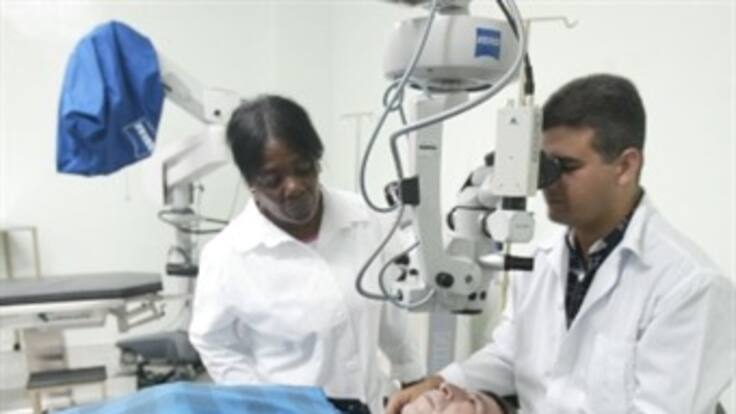 Crisis en la salud obliga a colombianos a viajar a Venezuela donde son atendidos sin muchos problemas