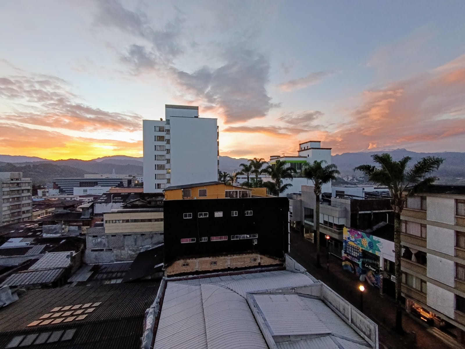 Tiempo seco en el centro de Manizales.