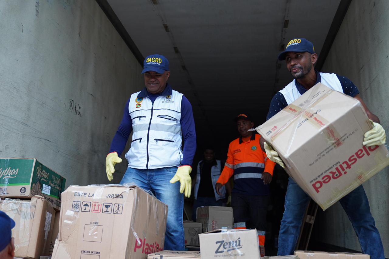 Ayudas para las familias venezolanas. // Alcaldía de Cartagena