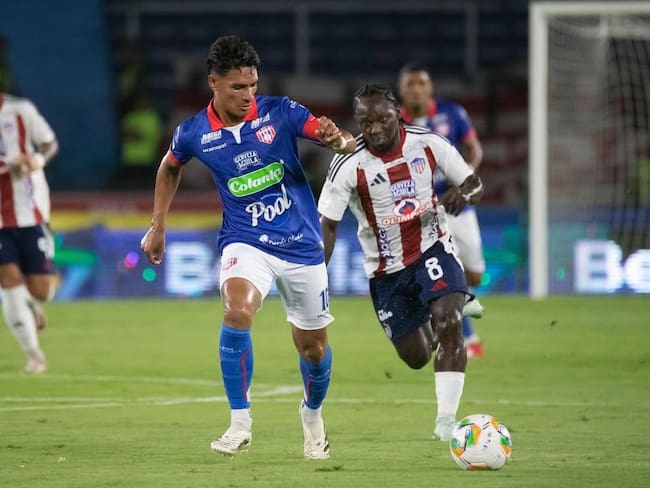 Jannenson Sarmiento en un partido contra Junior