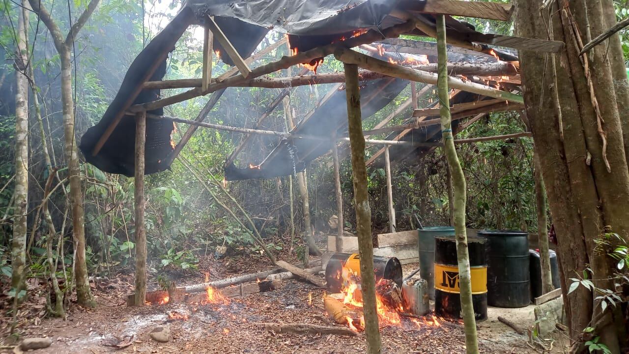 Laboratorio destruido en el sur de Córdoba.