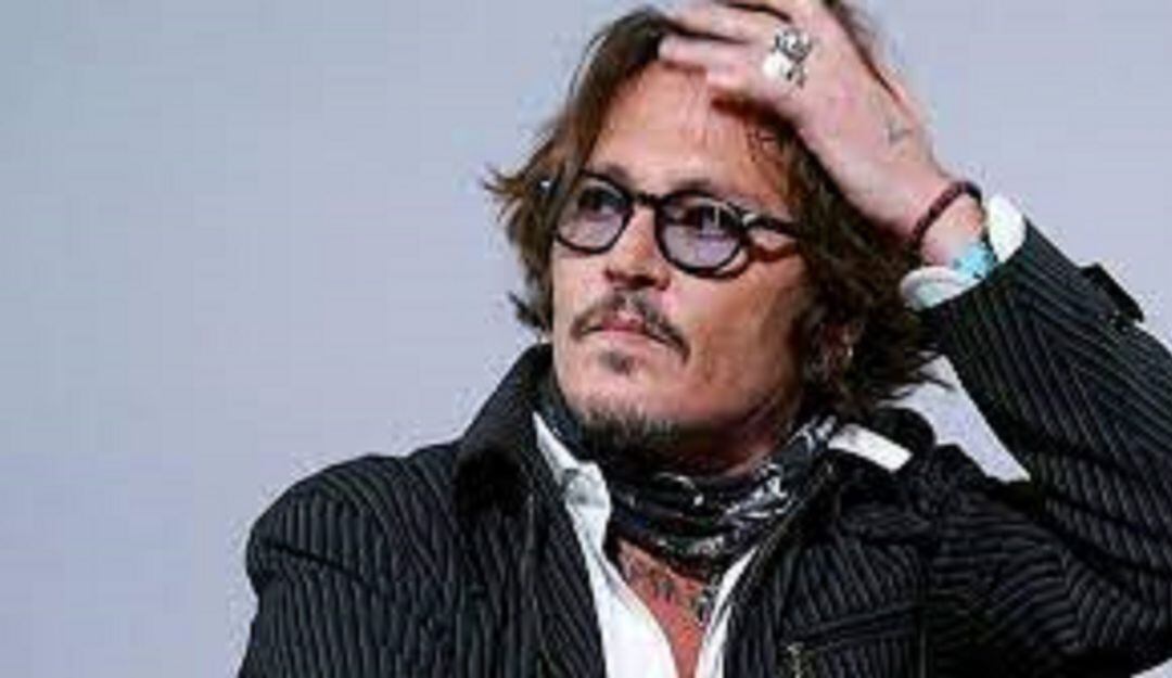 ¿Johnny Deep tiene nuevo amor? Crecen los rumores de un romance